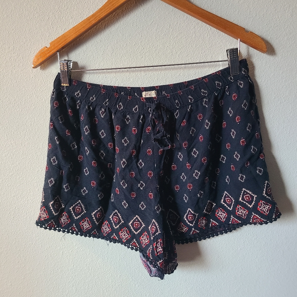 Hollister Blue and Red Patterned Women's Shorts